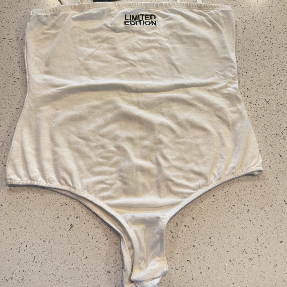 Fashion nova bodysuit